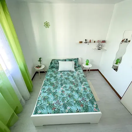 Alloggio in famiglia At Your Doorstep - Bedrooms Lisbona